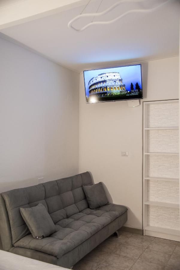Queen Appartamenti E Camere Campofilone Luaran gambar